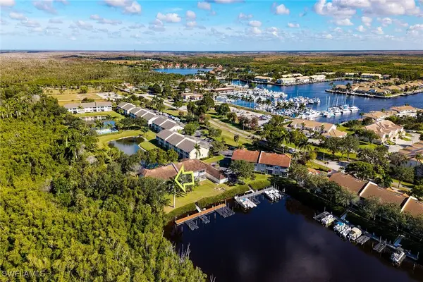 290 Newport Drive #107, Naples, FL 34114