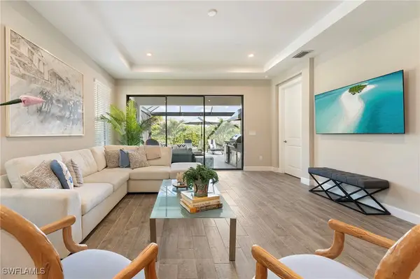 15198 Tolmino Street, Naples, FL 34114