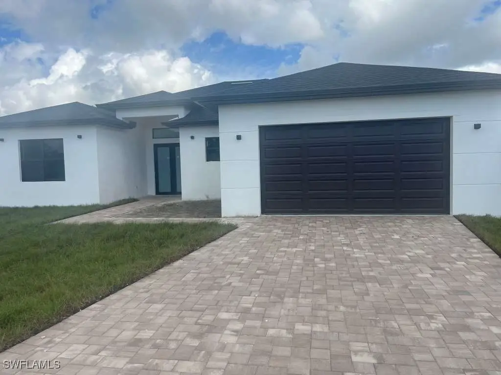 811 Dartmouth Court, Lehigh Acres, FL 33974 - Image #1