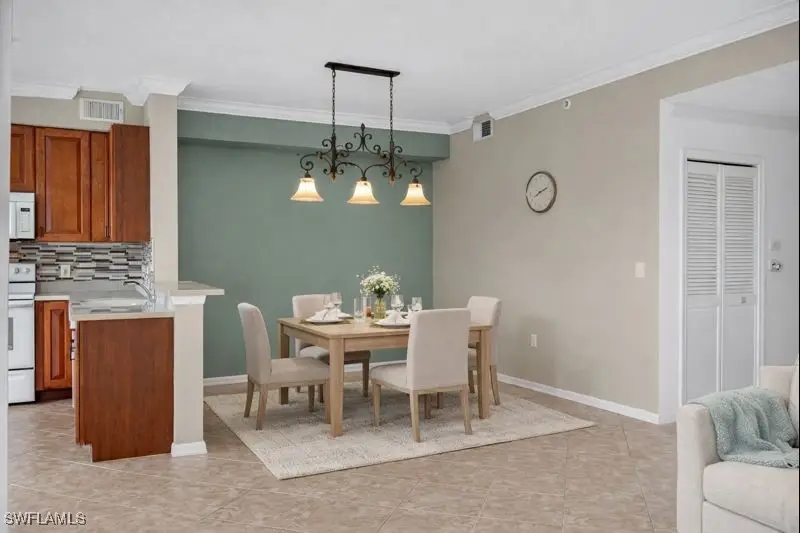 6816 Sterling Greens Place #303, Naples, FL 34104 - Image #2