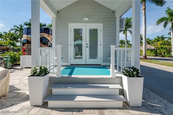 13598 Snapper Lane, Naples, FL 34114