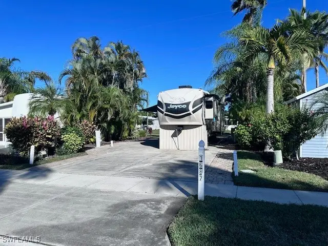 1687 Diamond Lake Circle, Naples, FL 34114 - Image #3