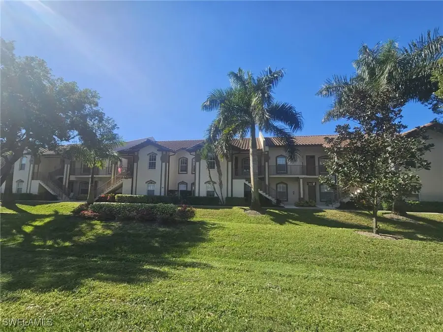 266 Newport Drive #310, Naples, FL 34114 - Image #2
