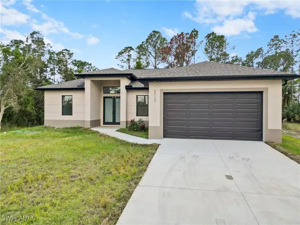 2717 20th Street W, Lehigh Acres, FL 33971
