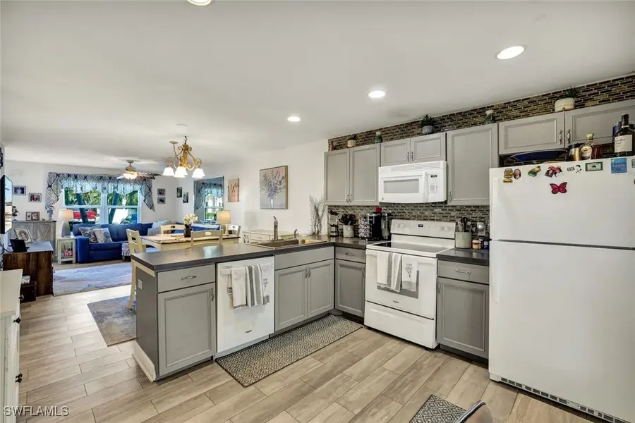 731 W Elkcam Circle #B114, Marco Island, FL 34145 - Image #3