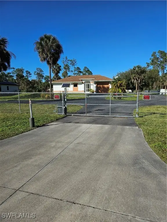 Address Withheld By Seller, Naples, FL 34117