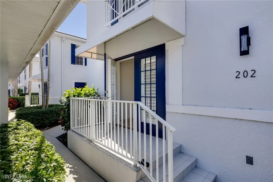 7087 Barrington Circle #202, Naples, FL 34108 - Image #3