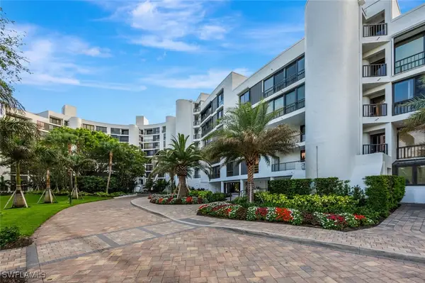 2378 Gulf Shore Boulevard N #303, Naples, FL 34103