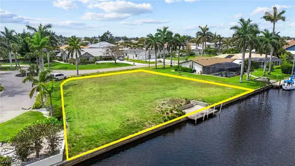 1939 SE 37th Terrace, Cape Coral, FL 33904