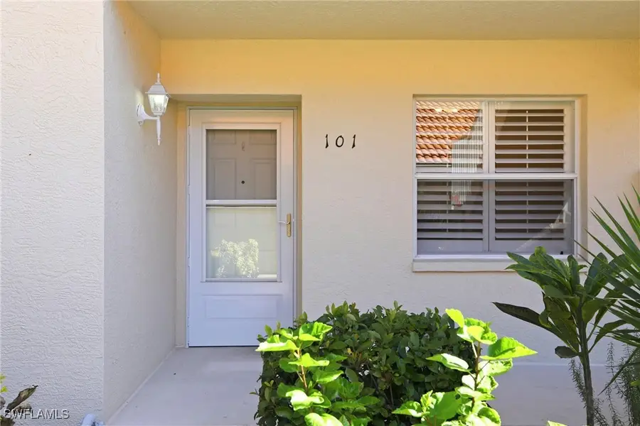 289 Robin Hood Circle #101, Naples, FL 34104 - Image #2