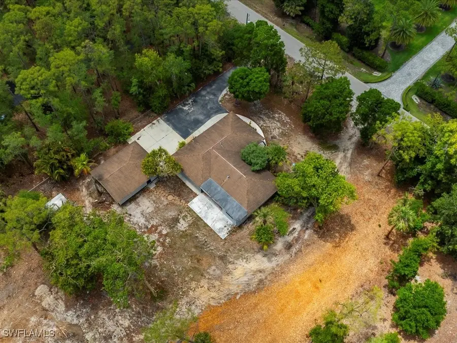 6940 Bottlebrush Lane, Naples, FL 34109 - Image #2