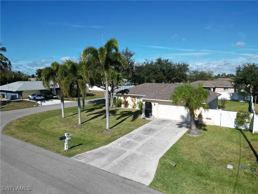 1401 SE 19th Lane, Cape Coral, FL 33990 - Image #3
