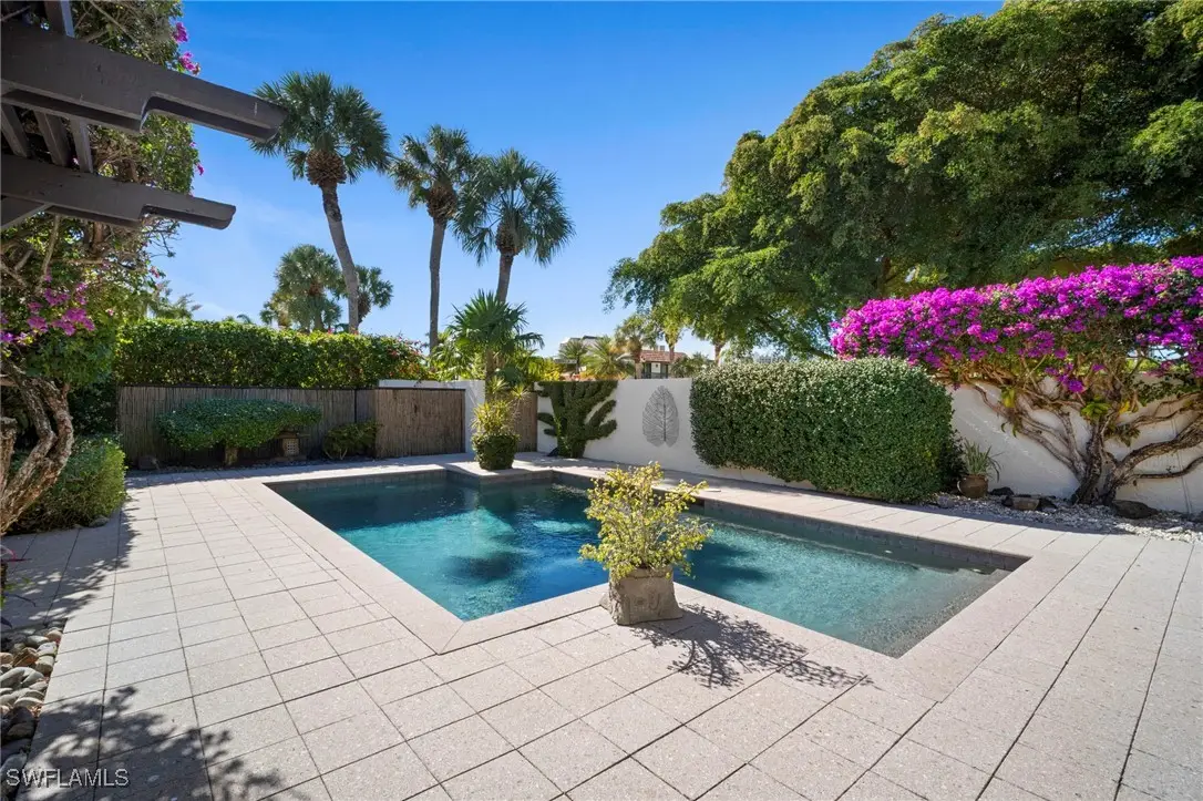 500 Tierra Mar Lane E, Naples, FL 34108 - Image #1