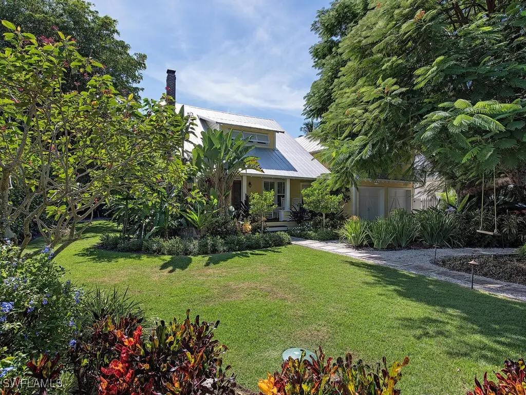 680 8th Avenue S, Naples, FL 34102 - #1