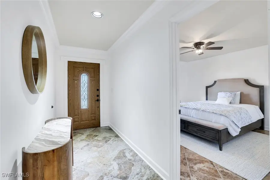 589 98th Avenue N, Naples, FL 34108 - Image #3