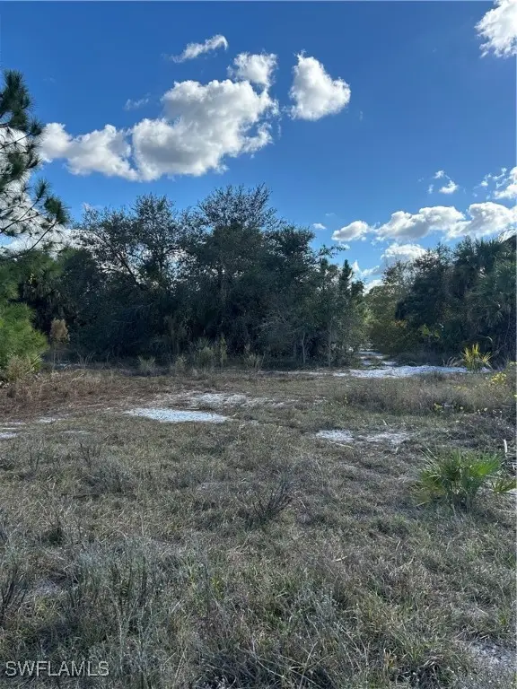 2710 41st Avenue Ne, Naples, FL 34120