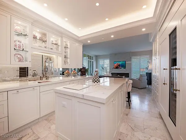 5051 Pelican Colony Boulevard #1701, Bonita Springs, FL 34134-6903