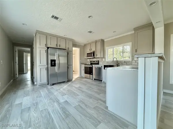 8104 Marx Drive, North Fort Myers, FL 33917