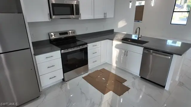 928/930 Hepburn Avenue, Lehigh Acres, FL 33974 - Image #3