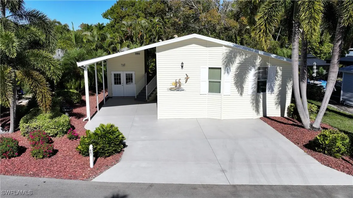 10015 Parkwood Drive, Fort Myers, FL 33905 - Image #1