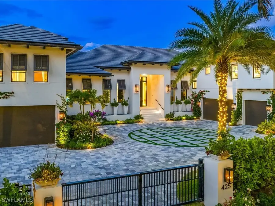 425 15th Avenue S, Naples, FL 34102 - Image #2