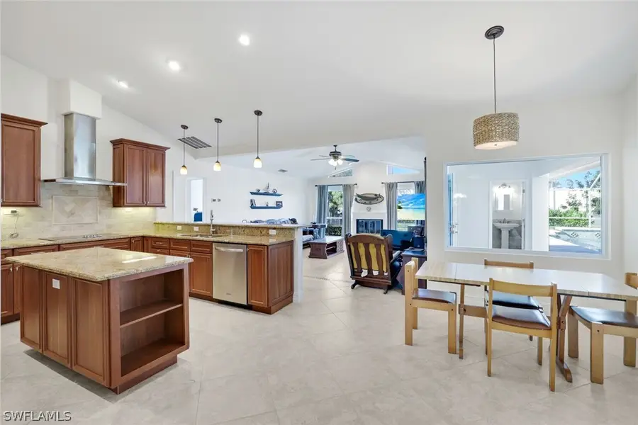 1819 Princess Court, Naples, FL 34110 - #3