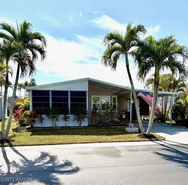 158 Seven Seas Way #158, Naples, FL 34104