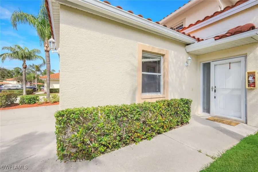 650 Luisa Lane #4, Naples, FL 34104 - Image #2