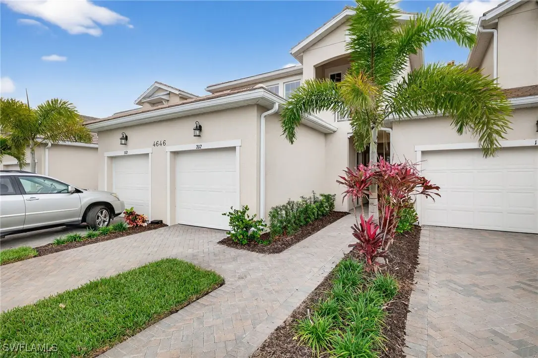 4646 Arboretum Circle #202, Naples, FL 34112 - Image #1