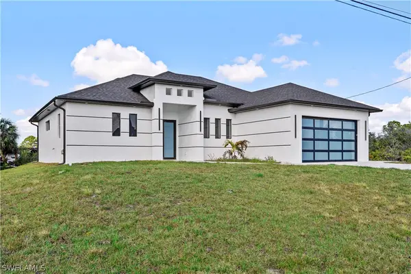 912 Bell Boulevard S, Lehigh Acres, FL 33974