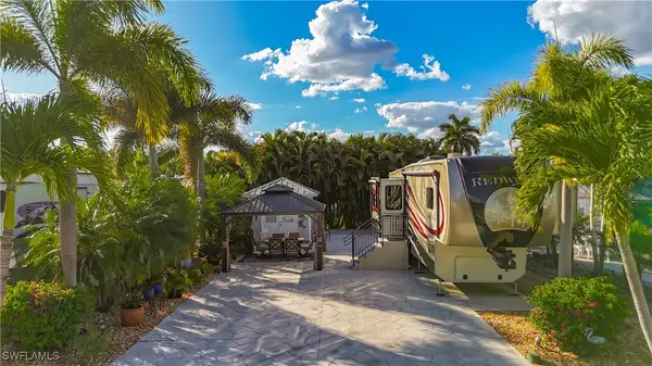 10449 Nightwood Drive, Fort Myers, FL 33905