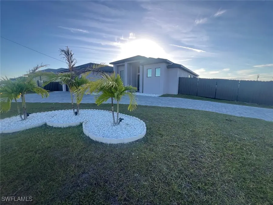 128 Nelson Road N, Cape Coral, FL 33993 - Image #2