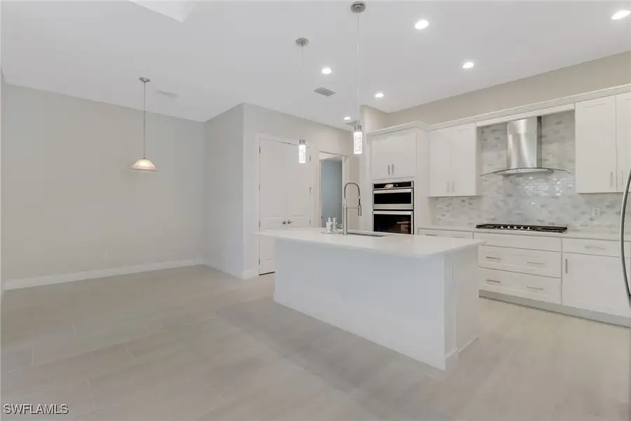 9084 Saint Lucia Drive, Naples, FL 34114 - Image #2