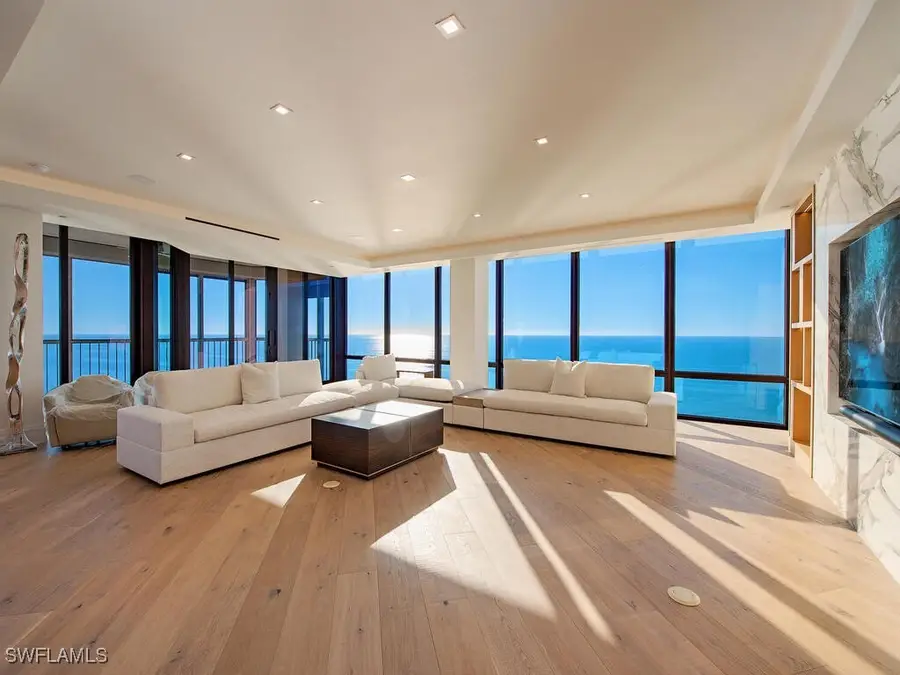 4951 Gulf Shore Boulevard N #101, Naples, FL 34103 - Image #2