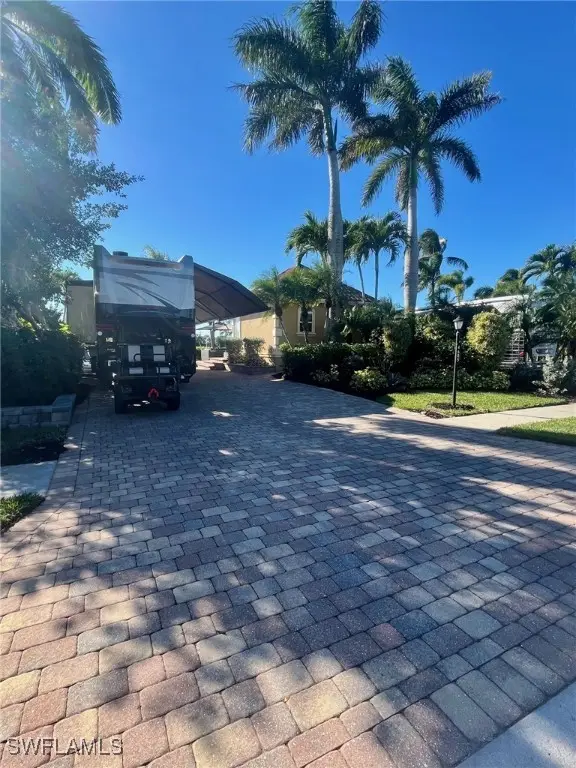 4685 Southern Breeze Drive, Naples, FL 34114 - Image #2