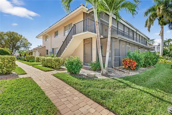 1523 Chesapeake Avenue #B4, Naples, FL 34102