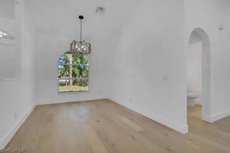 440 33rd Avenue Ne, Naples, FL 34120 - Image #3