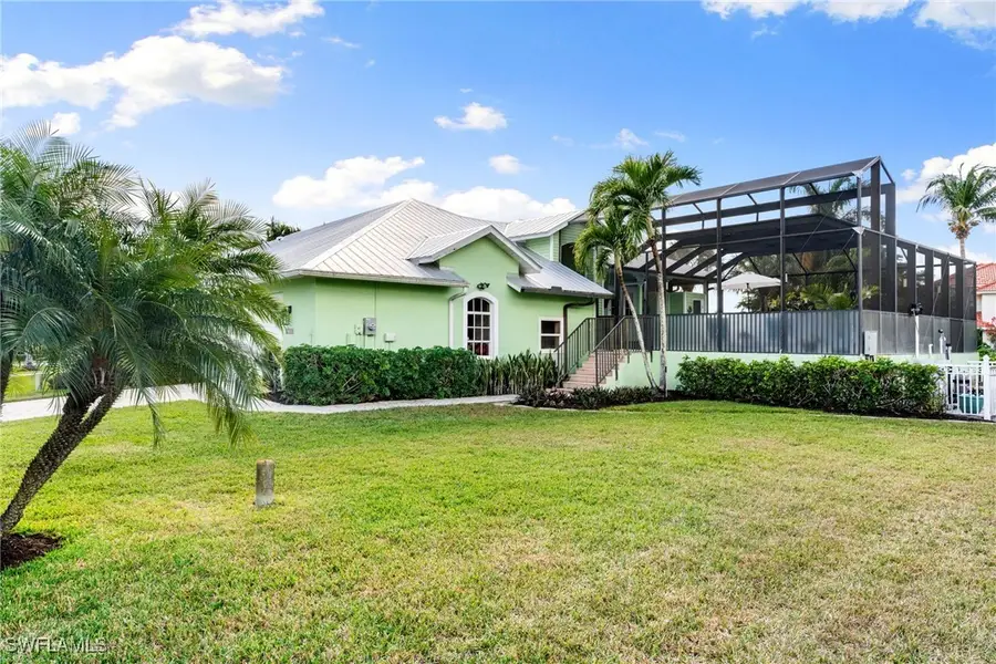 27190 Driftwood Drive, Bonita Springs, FL 34135 - Image #2