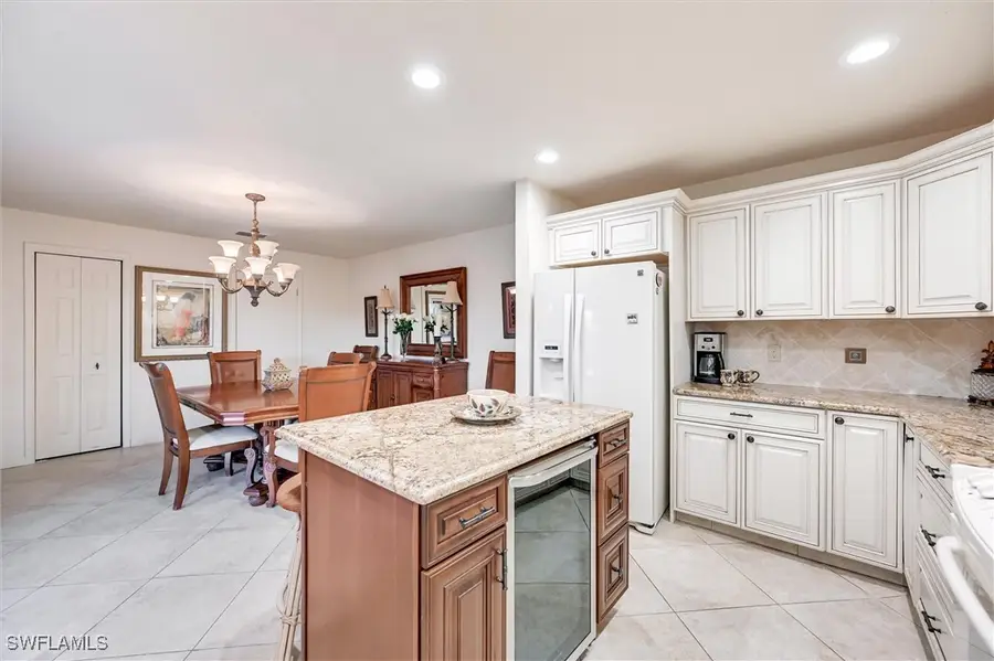 185 Lake Point Lane #8B, Naples, FL 34112 - Image #3