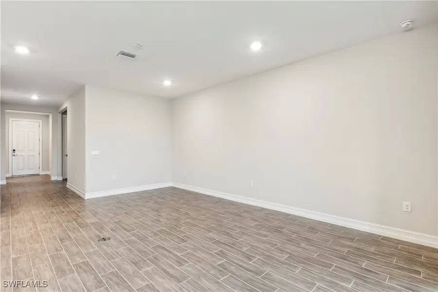 560 Spring Hill Lake Loop, Cape Coral, FL 33993 - Image #3