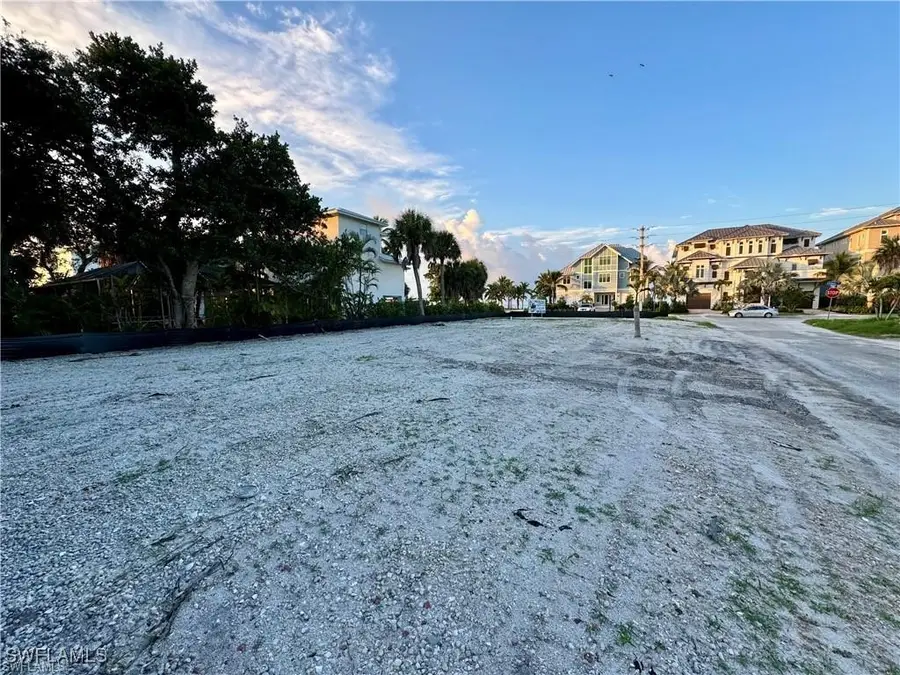 100 Washington Avenue, Fort Myers Beach, FL 33931 - Image #3