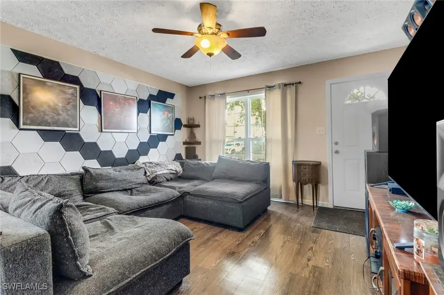 398 Leawood Circle, Naples, FL 34104 - #3