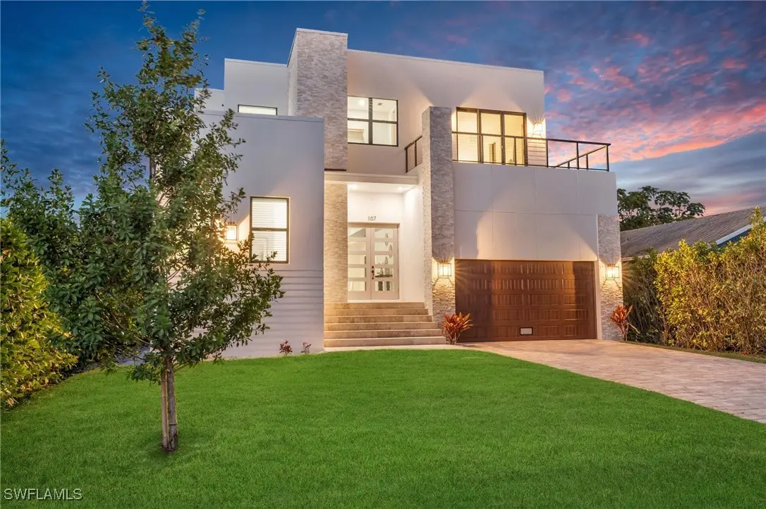 107 W Hilo Street, Naples, FL 34113 - Image #1