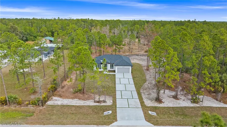 2737 48th Avenue Ne, Naples, FL 34120 - Image #2