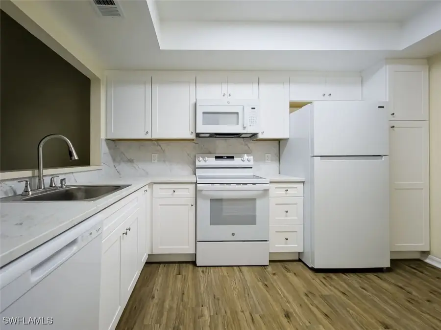 4209 Castlewood Drive, Holiday, FL 34691 - Image #3