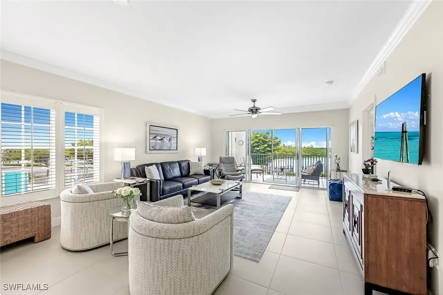 13105 Vanderbilt Drive #306, Naples, FL 34110 - Image #2