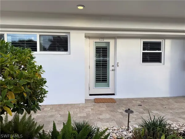 408 Broad Avenue S #H408, Naples, FL 34102