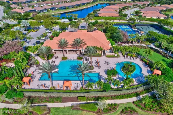 8266 Promoso Court, Naples, FL 34114