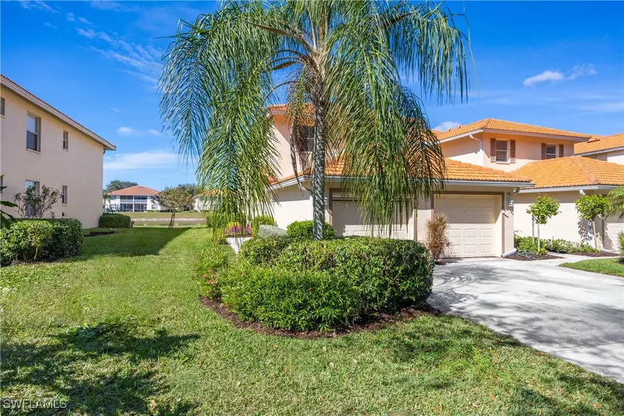 290 Robin Hood Circle #201, Naples, FL 34104 - Image #2