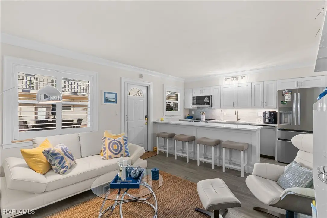 980 7th Avenue S #102, Naples, FL 34102 - Image #1